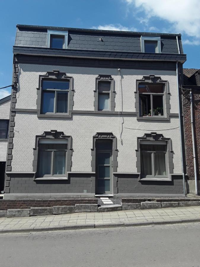 Hebergement Les Heros Liège Exterior foto